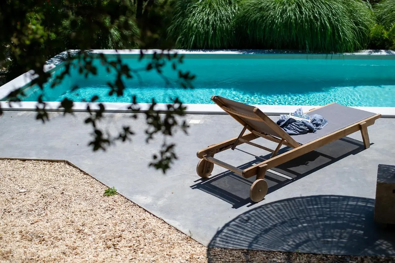 Vila Arterravilla, A Hidden Sanctuary. Makriotika