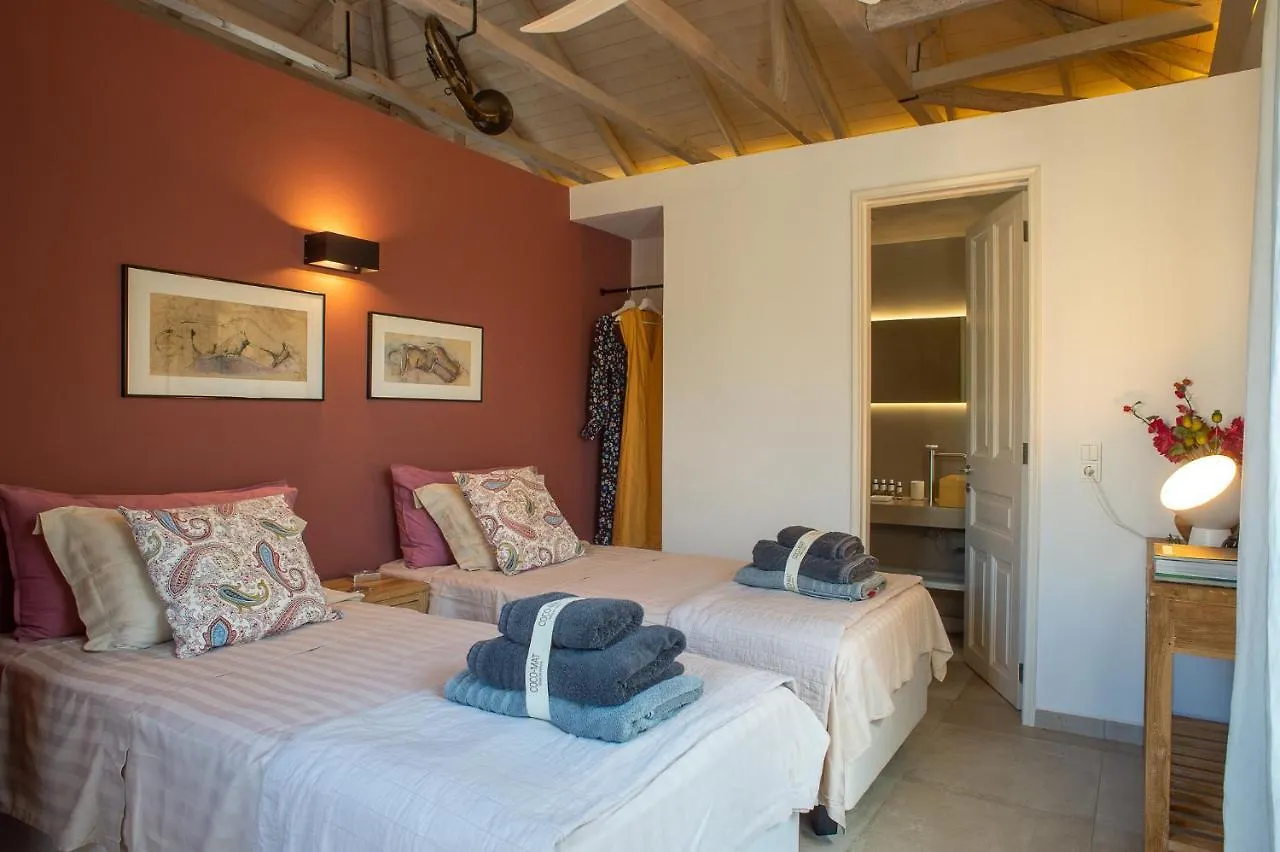 Villa Arterravilla, A Hidden Sanctuary. Makriotika Greece